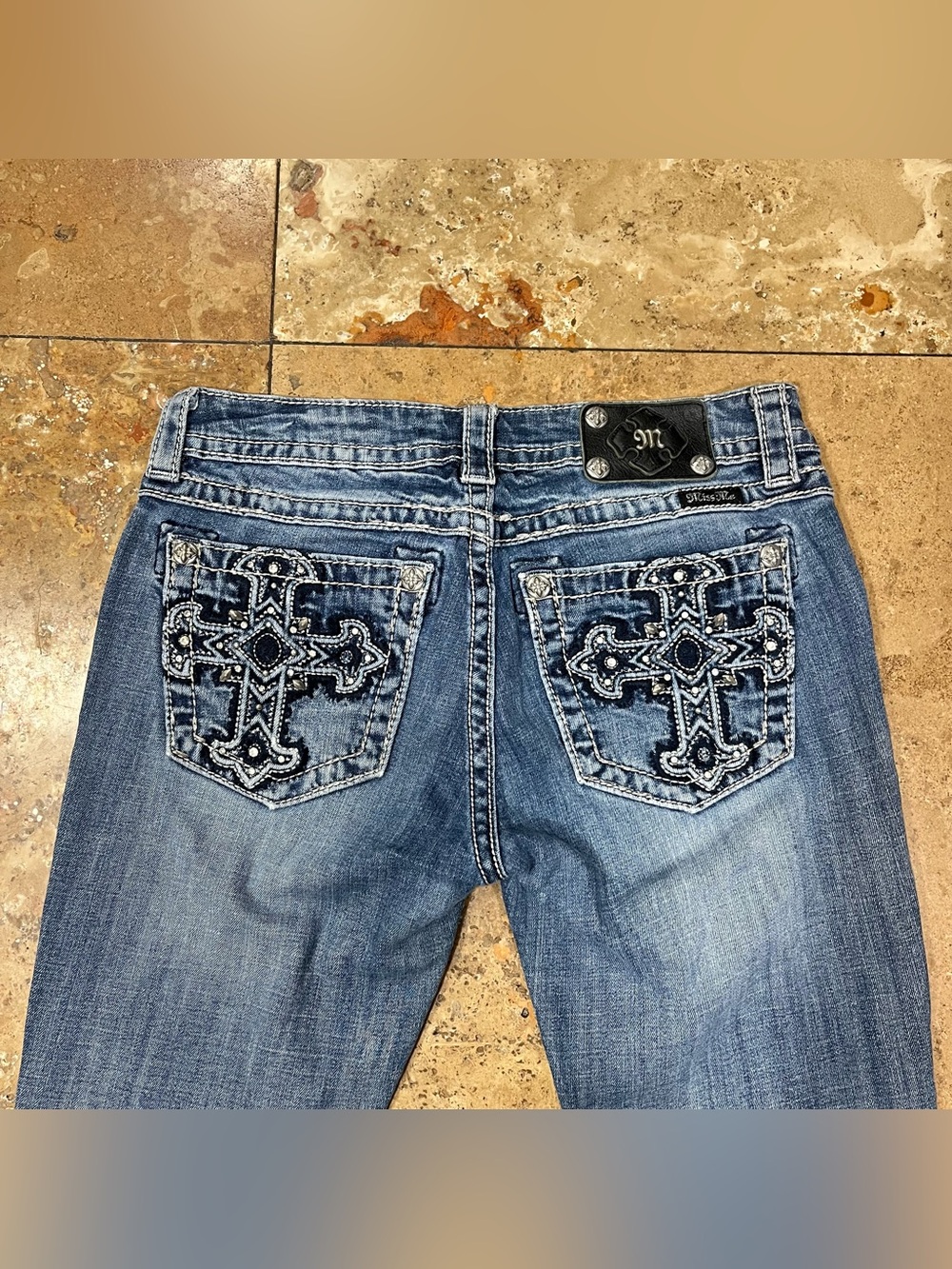 Miss Me Women’s Skinny Embroidered Embellished Cross Rhinestone Jeans 29